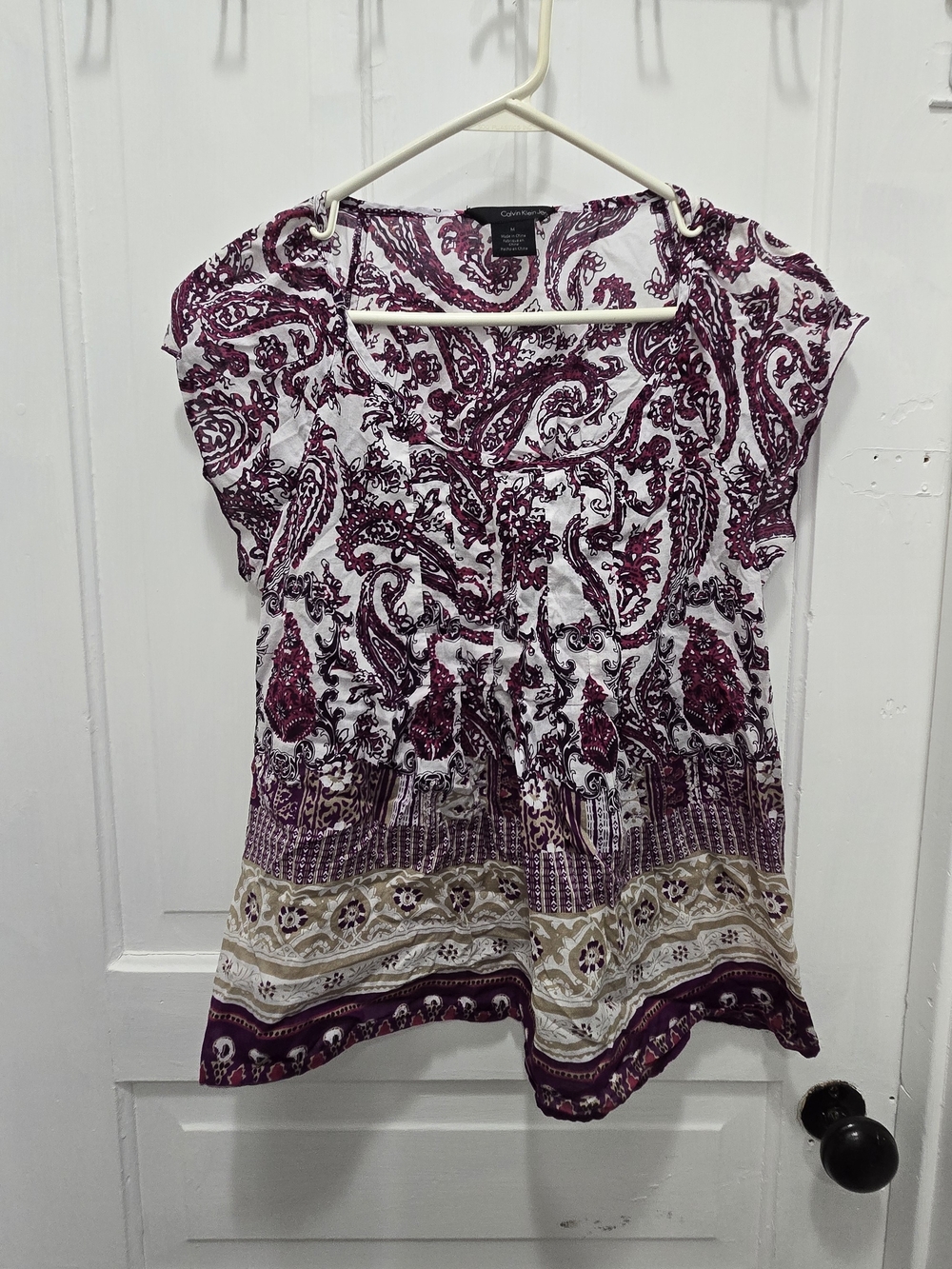 Calvin Klein White and Purple Paisley Short Sleeve Blouse